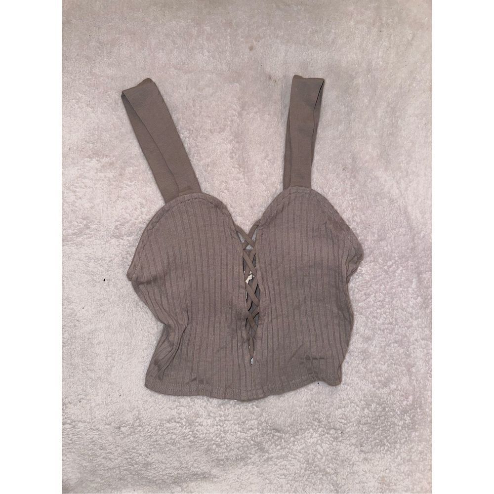 Silence + Noise size XS taupe crop top tank - Picture 2 of 4
